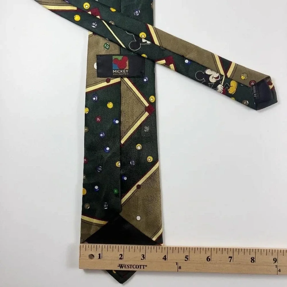 Mickey Unlimited Silk Tie Mens Green Mickey Mouse Billiards Pool Table Novelty